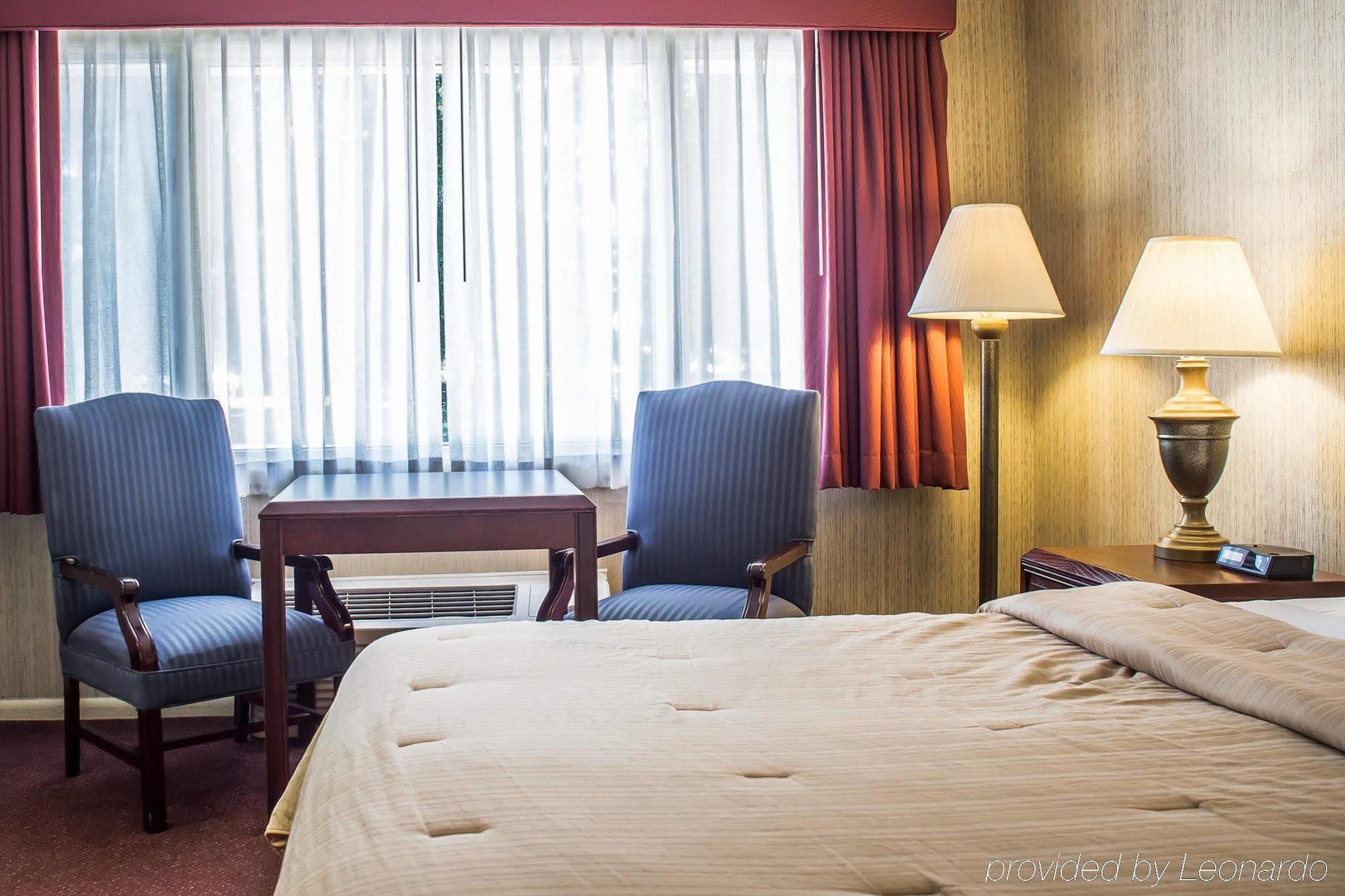 Rodeway Inn Marshall Manor Horseheads Extérieur photo