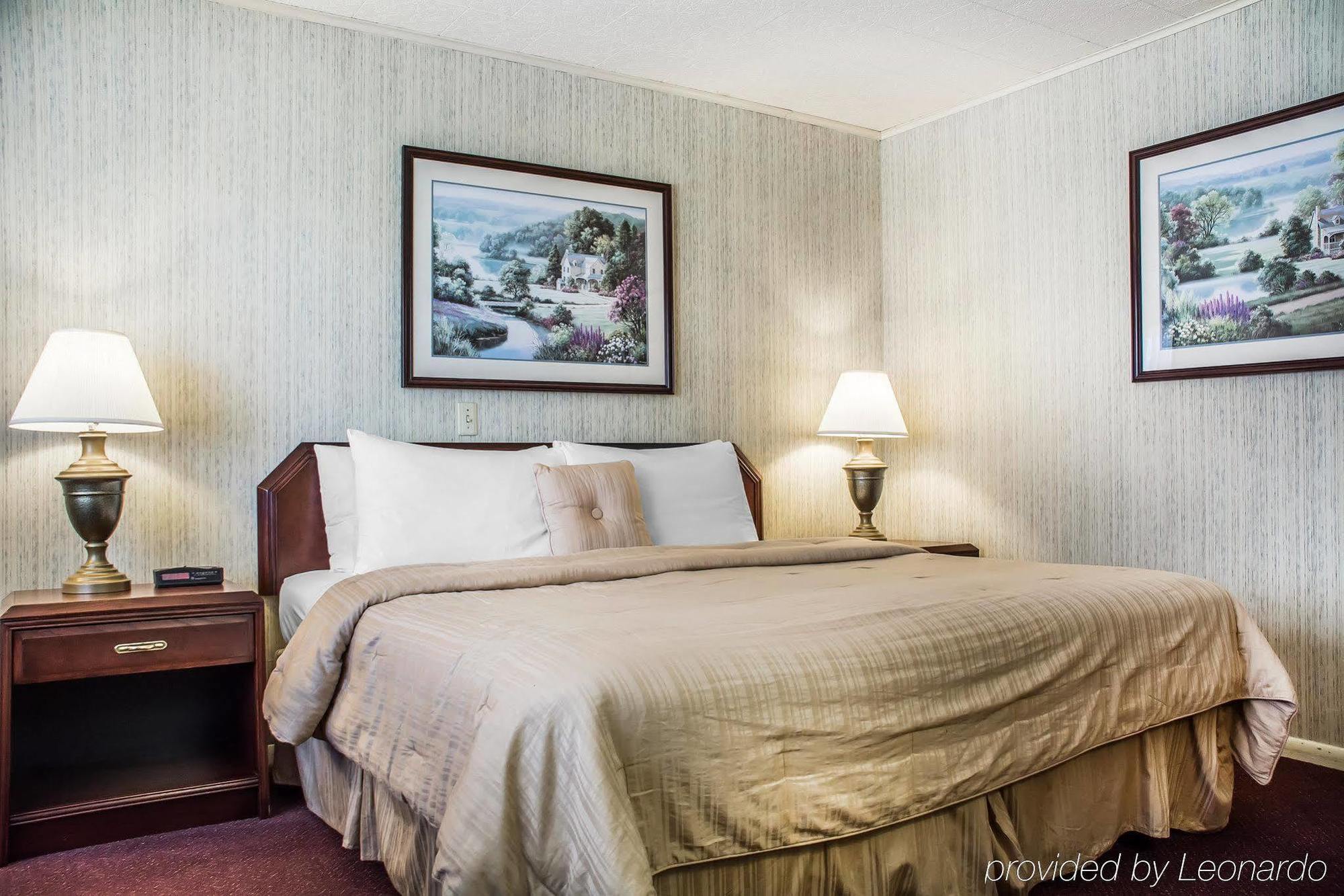 Rodeway Inn Marshall Manor Horseheads Extérieur photo