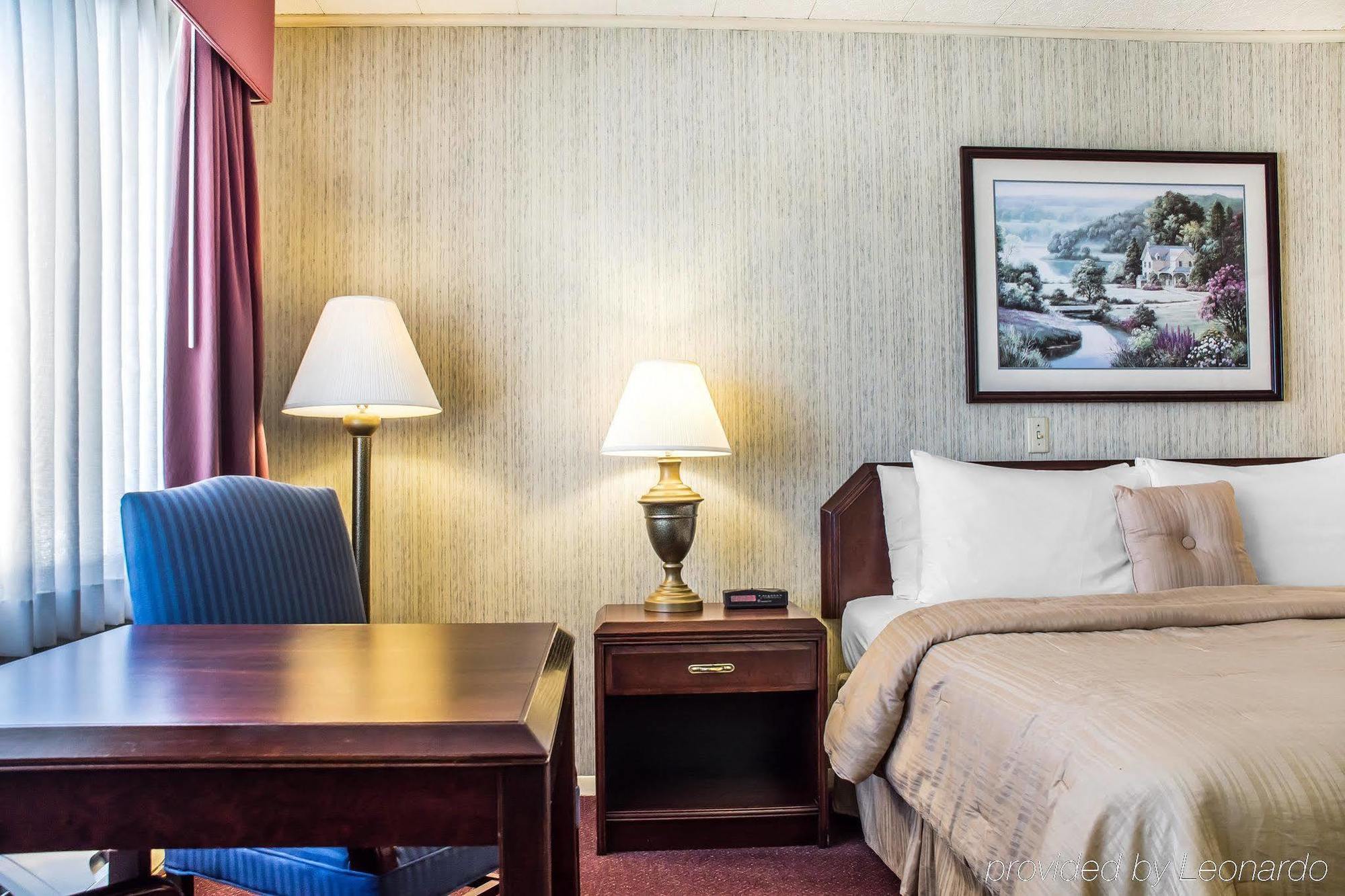Rodeway Inn Marshall Manor Horseheads Extérieur photo