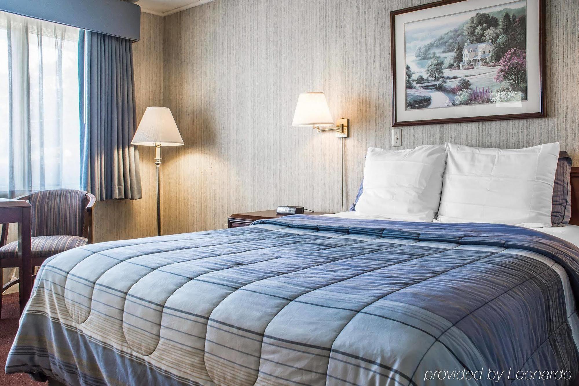 Rodeway Inn Marshall Manor Horseheads Extérieur photo