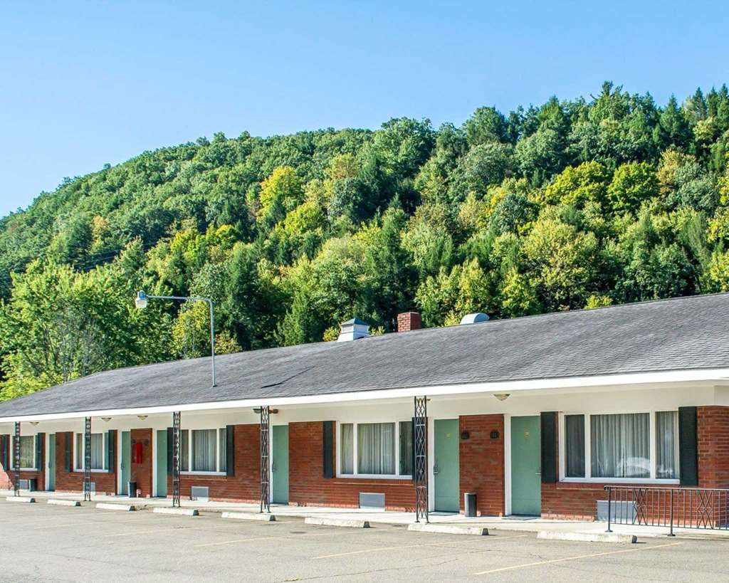 Rodeway Inn Marshall Manor Horseheads Extérieur photo